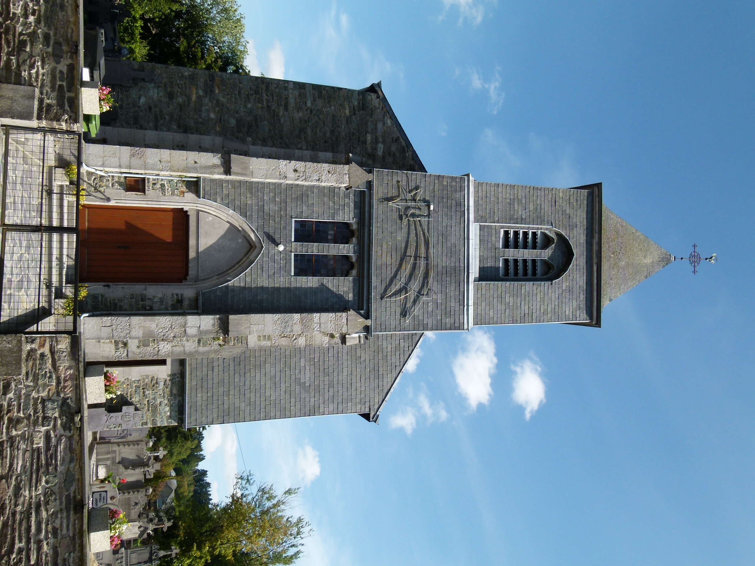 Église vue de face