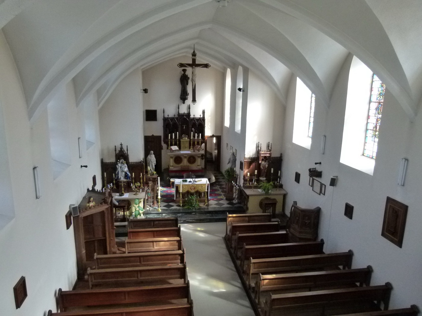 Vue du jubé — église de Regné